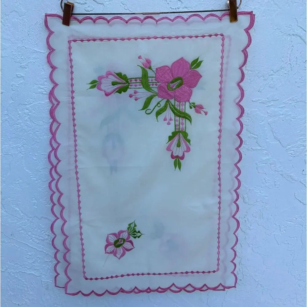 Unbranded Embroidered Floral and Lining Set of 2 Pillow Case Off White Sz 19x30